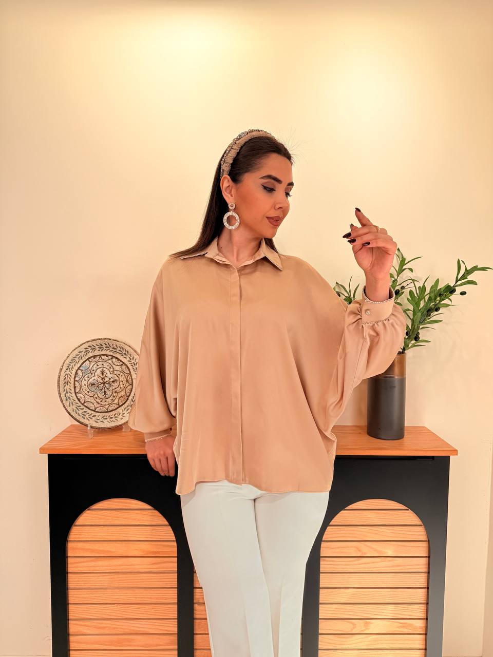 شومیز ساتن خفاشی یقه سنگی